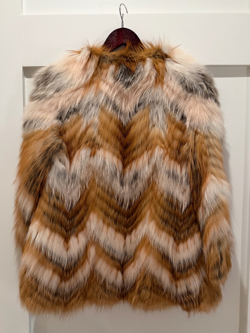 Yves Salomon Multi-Tone Fox Fur Chevron Coat in Rust and Cream- size 34 - Picture 7 of 14